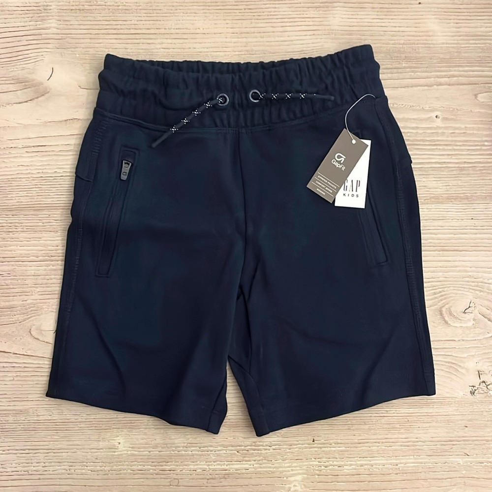 GapFit Kids Tech Shorts in Navy (XS / 4-5)
